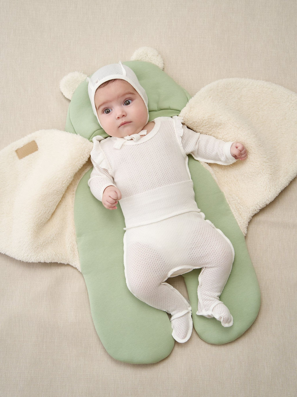 Конверт-звездочка Шалфей с прорезями для ремней безопасности 0+ - Bungly фото 13