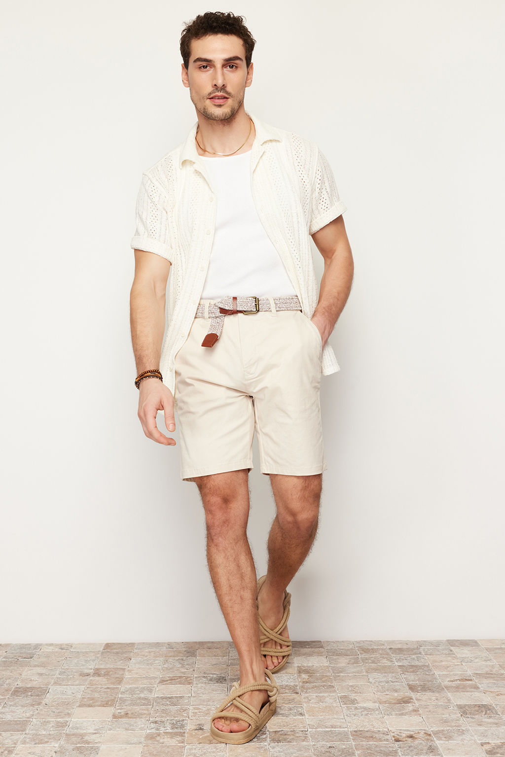 Trendyolmilla Man Ekru Regular Fit Apas Yaka Triko Gorunumlu Gomlek TMNSS24GO00026  фото 4