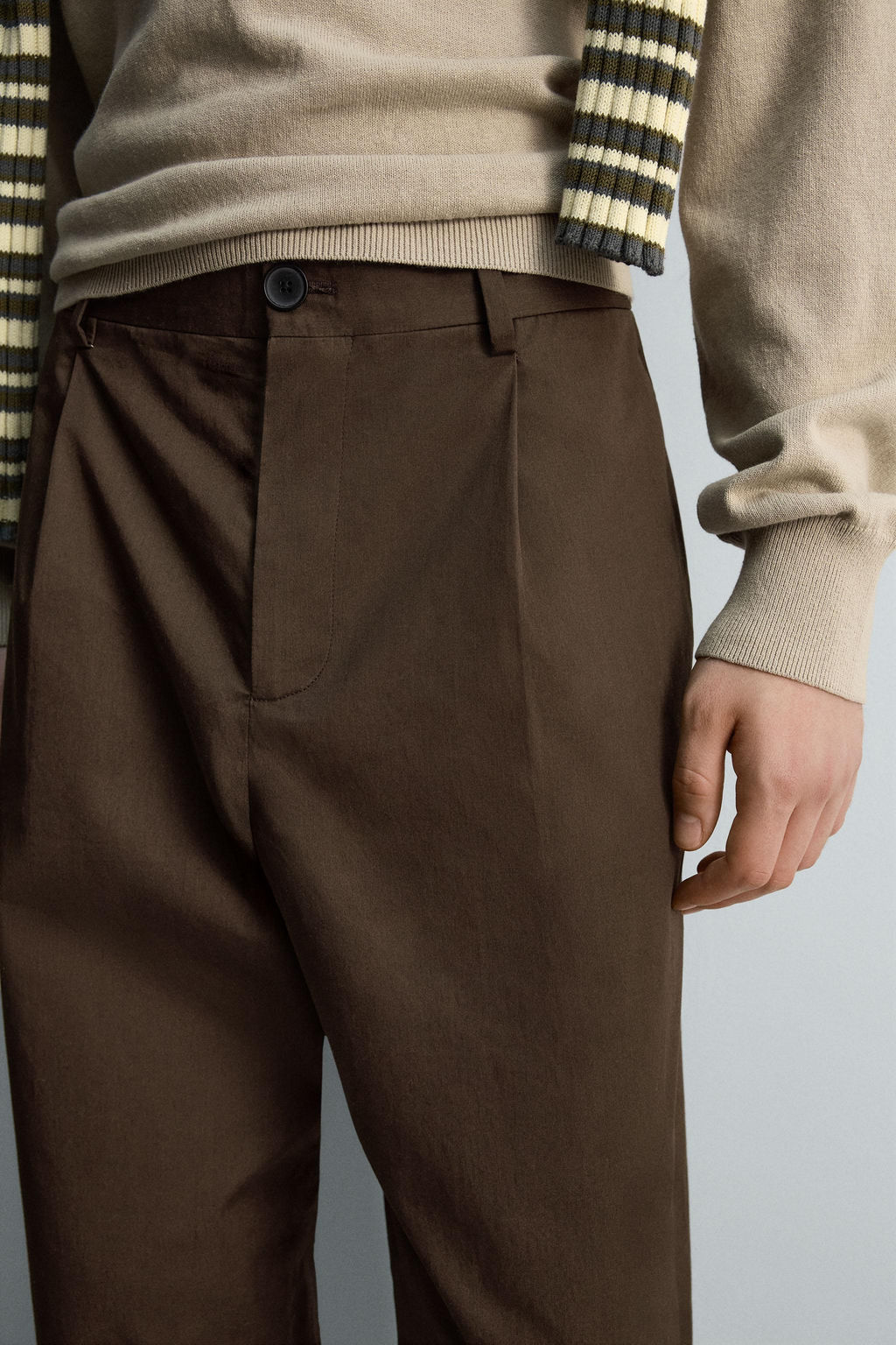 LIMITED EDITION CHINO TROUSERS WITH PLEATS - Zara фото 5