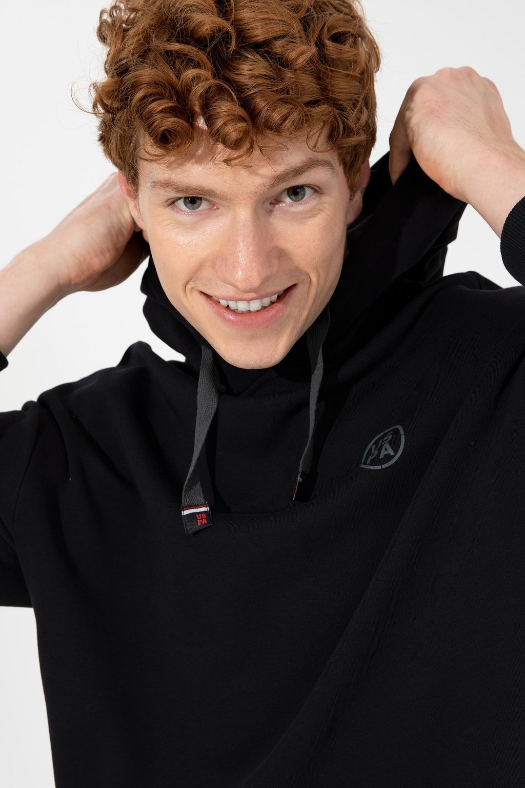 U. S. Polo Assn / Мужская черная толстовка с капюшоном - U.s. polo assn фото 4