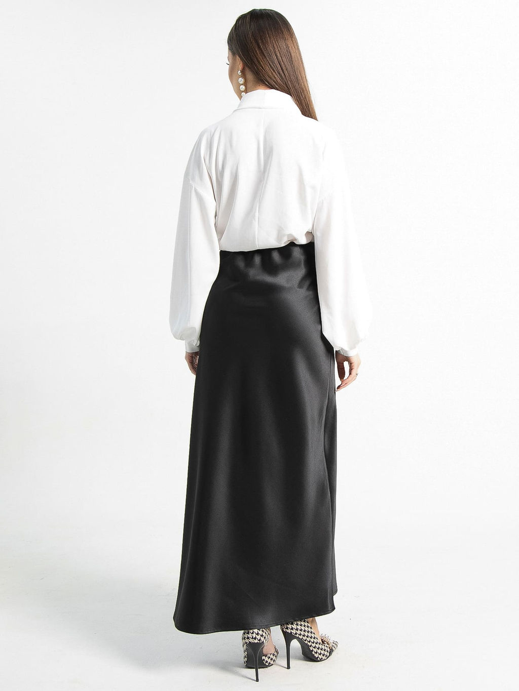 Юбка атласная Эвелин (черная) Ю15258-25М - Lt collection фото 3