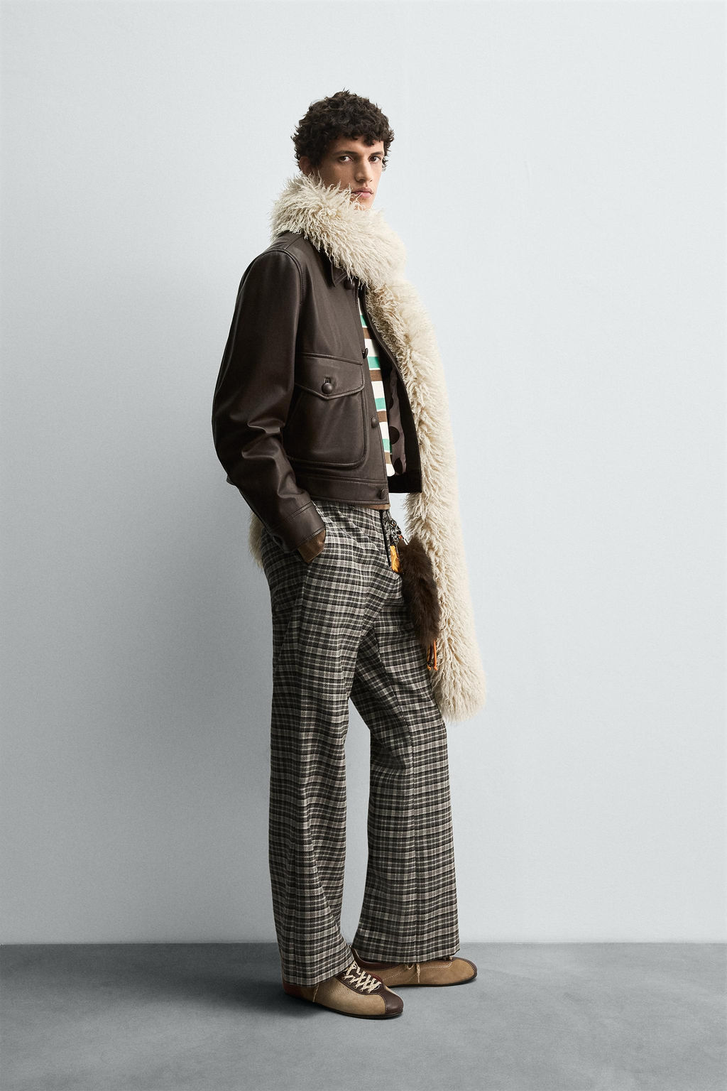 LEATHER JACKET HARRY LAMBERT FOR ZARA X DISNEY  фото 4