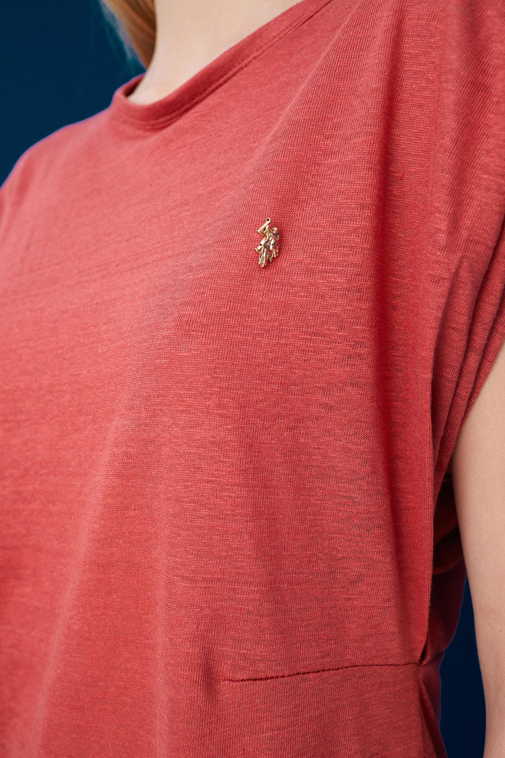 Женская футболка без рукавов с цветком граната Неожиданная скидка в корзине - U.s. polo assn фото 4