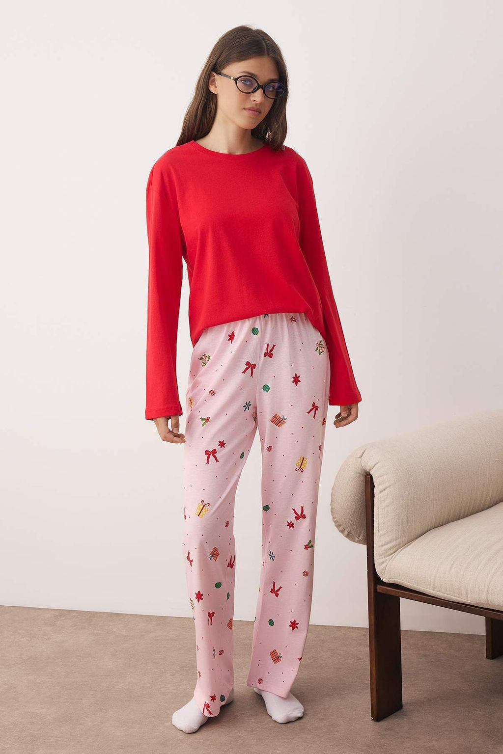 K?rm?z?-Ekru %100 Pamuklu Y?lbas? Temal? Orme Pijama Tak?m? THMAW26PT00059