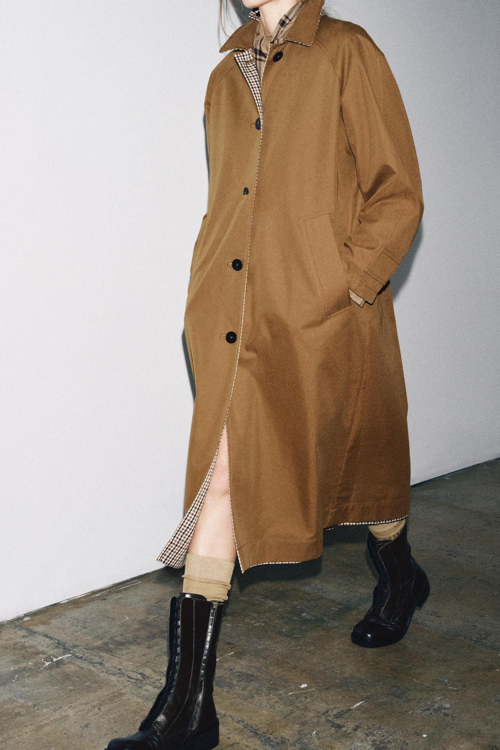 REVERSIBLE TRENCH COAT ZW COLLECTION - Zara фото 5