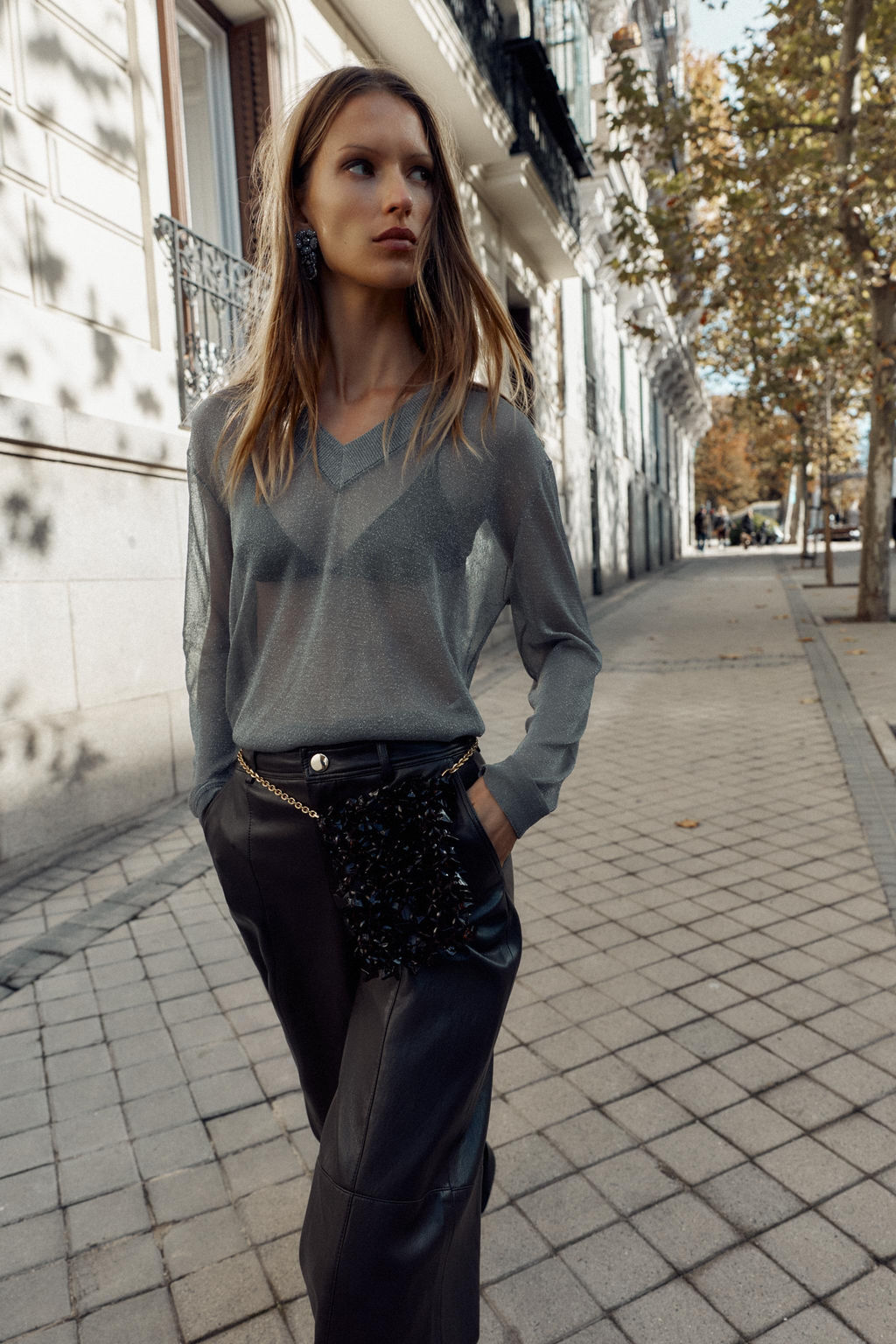 OVERSIZED METALLIC THREAD KNIT JUMPER - Zara фото 2