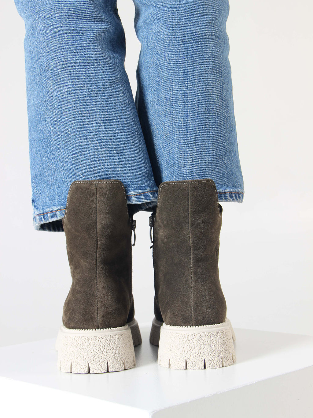 Ботинки 228.V.1541be. Хаки/Байка