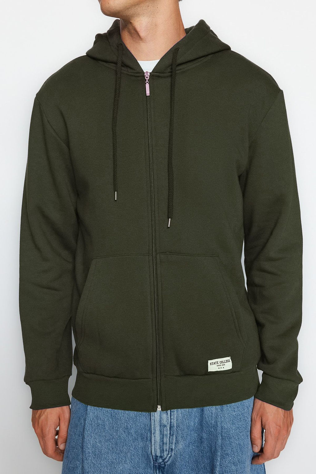TRENDYOL MAN Gri Melanj Regular Fit Kapusonlu Fermuarl? Etiket Aplikeli Kal?n Sweatshirt TMNAW23SW00172 - Trendyolmilla фото 21