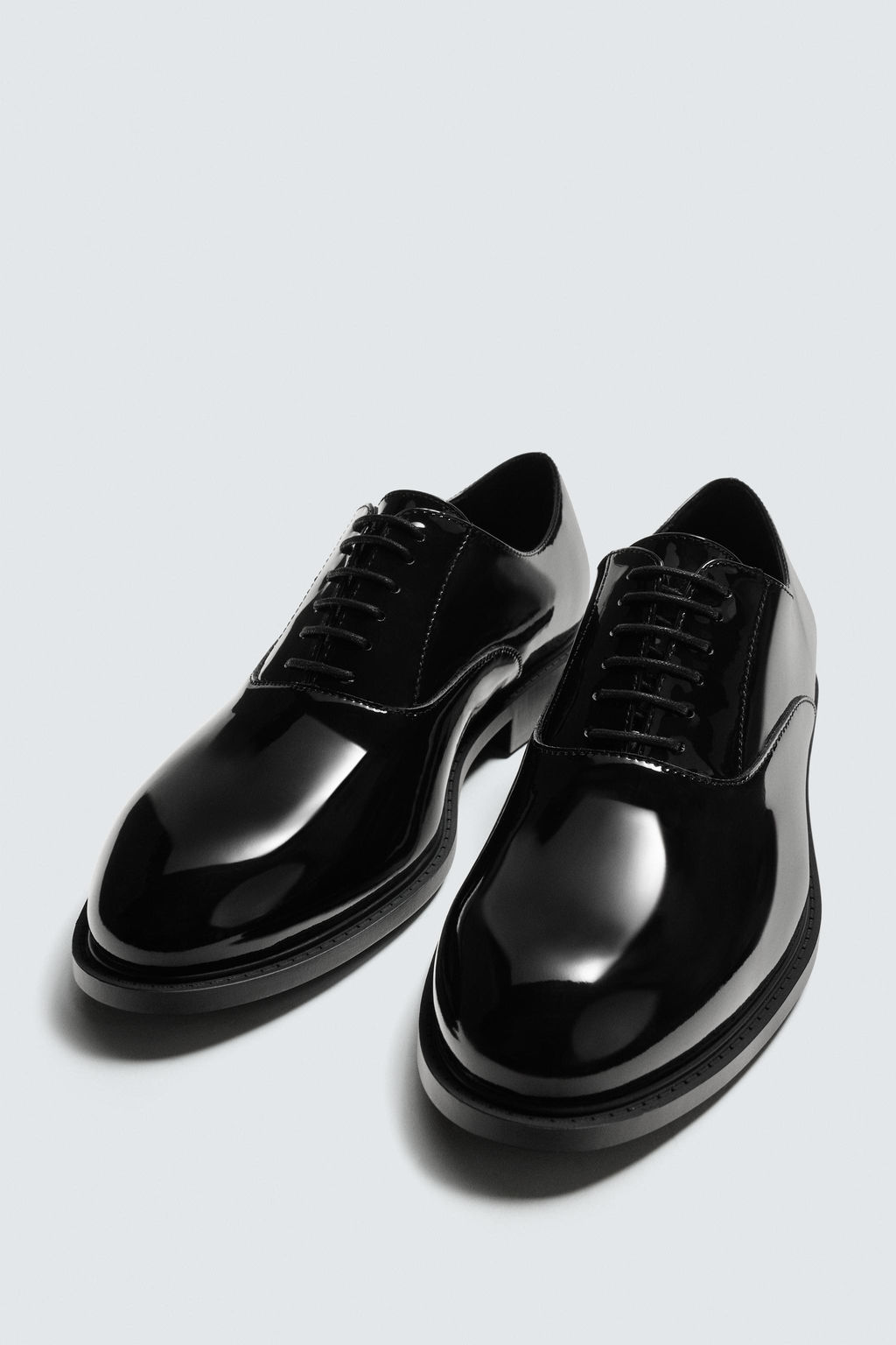 FAUX-PATENT DRESS SHOES - Zara фото 2