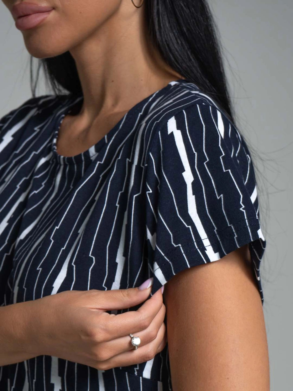 Платье женское, цвет синий белый