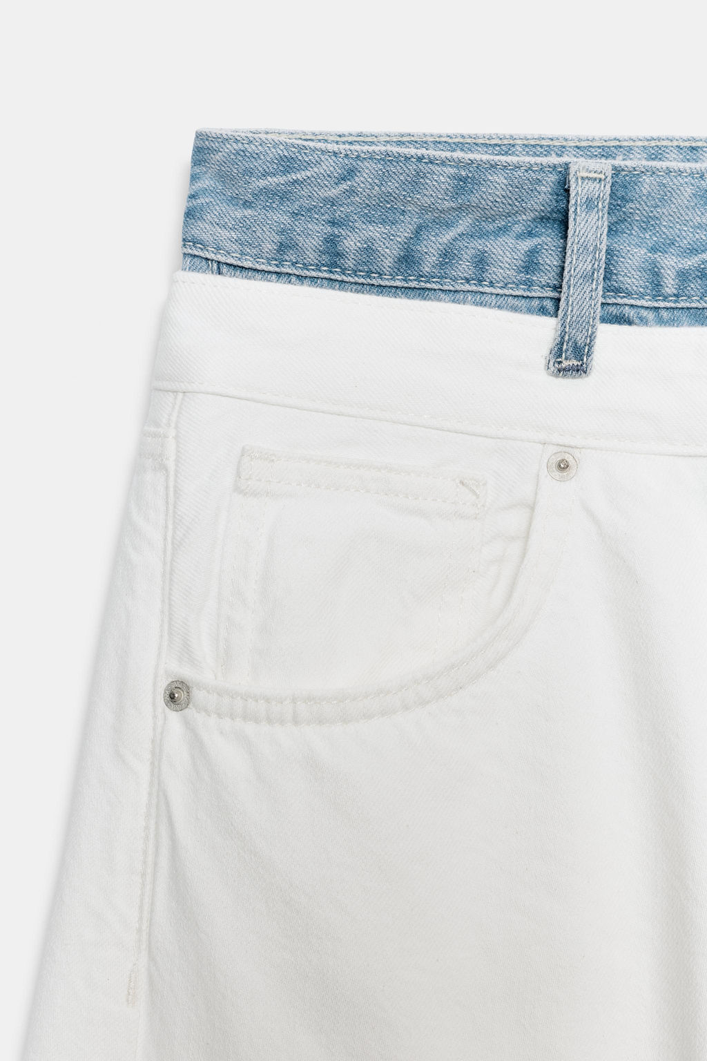 JEANS TRF RECTOS CINTURILLA DOBLE TIRO MEDIO / Blanco