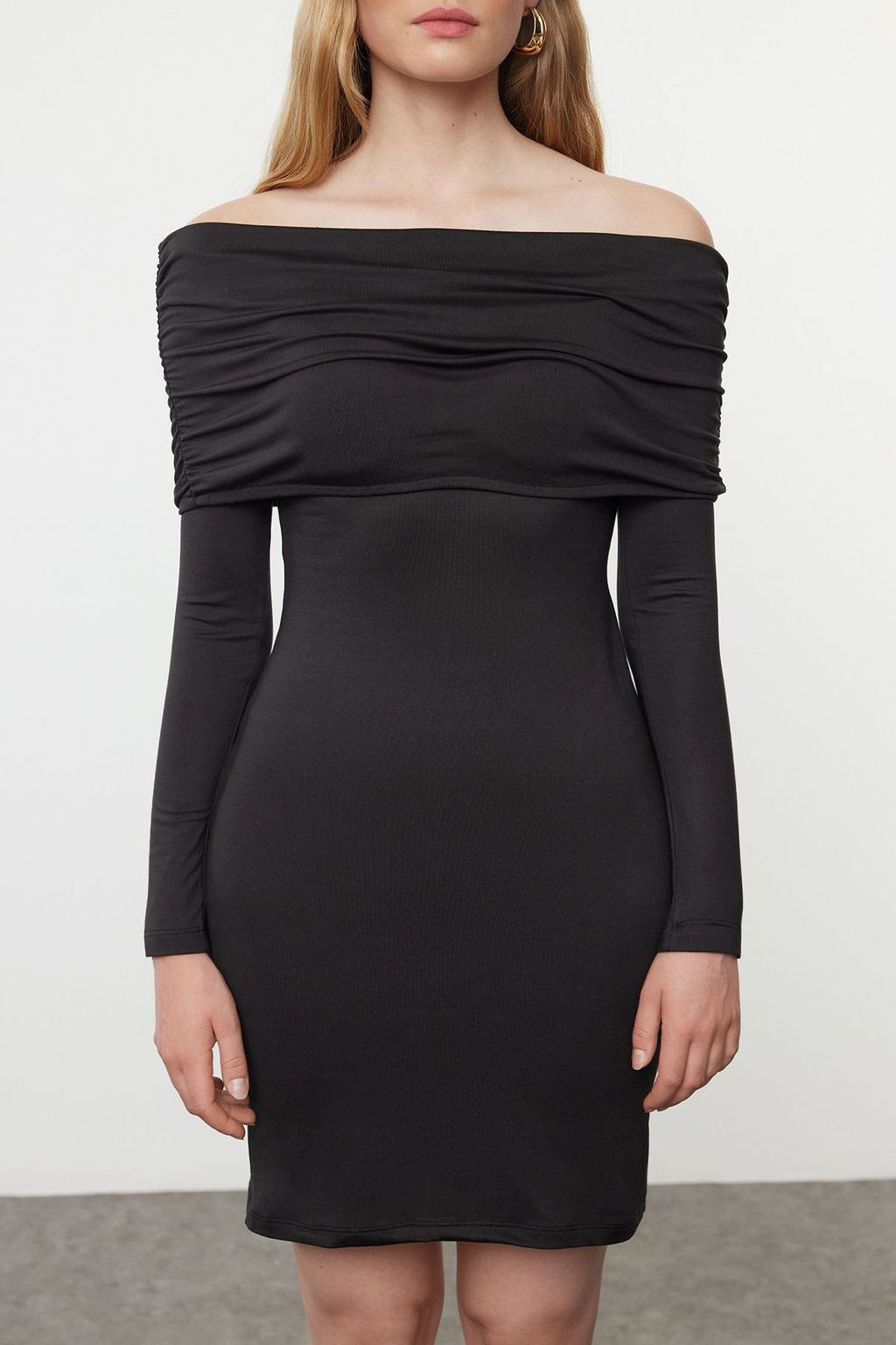 Siyah Soft Touch/Yumusak Kumasl? Fitted/Vucuda Oturan Carmen Yaka Esnek Orme Elbise TWOAW25EL00213 - Trendyolmilla фото 3