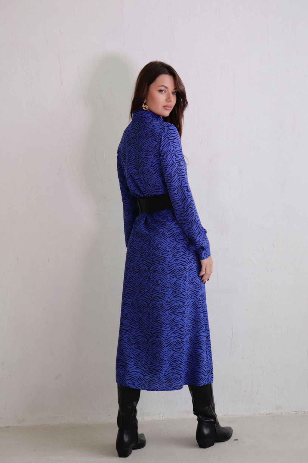 10944 Платье-рубашка удлинённое сапфир - Martichelli фото 14