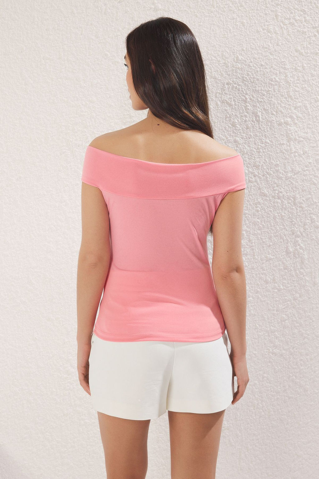 Trendyolmilla Ekru Gul Detayl? Fitted/Vucuda Oturan Esnek Orme Bluz TWOSS25BZ00041 фото 11