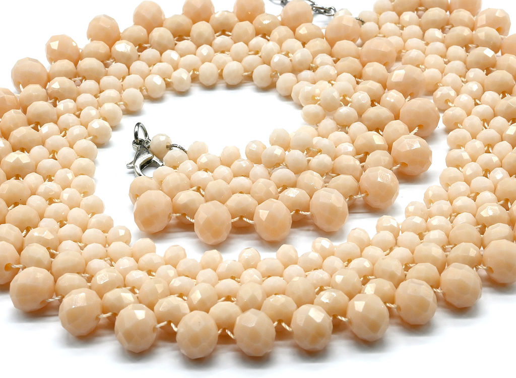 Широкое колье из циркона цв.кремовый, 42см