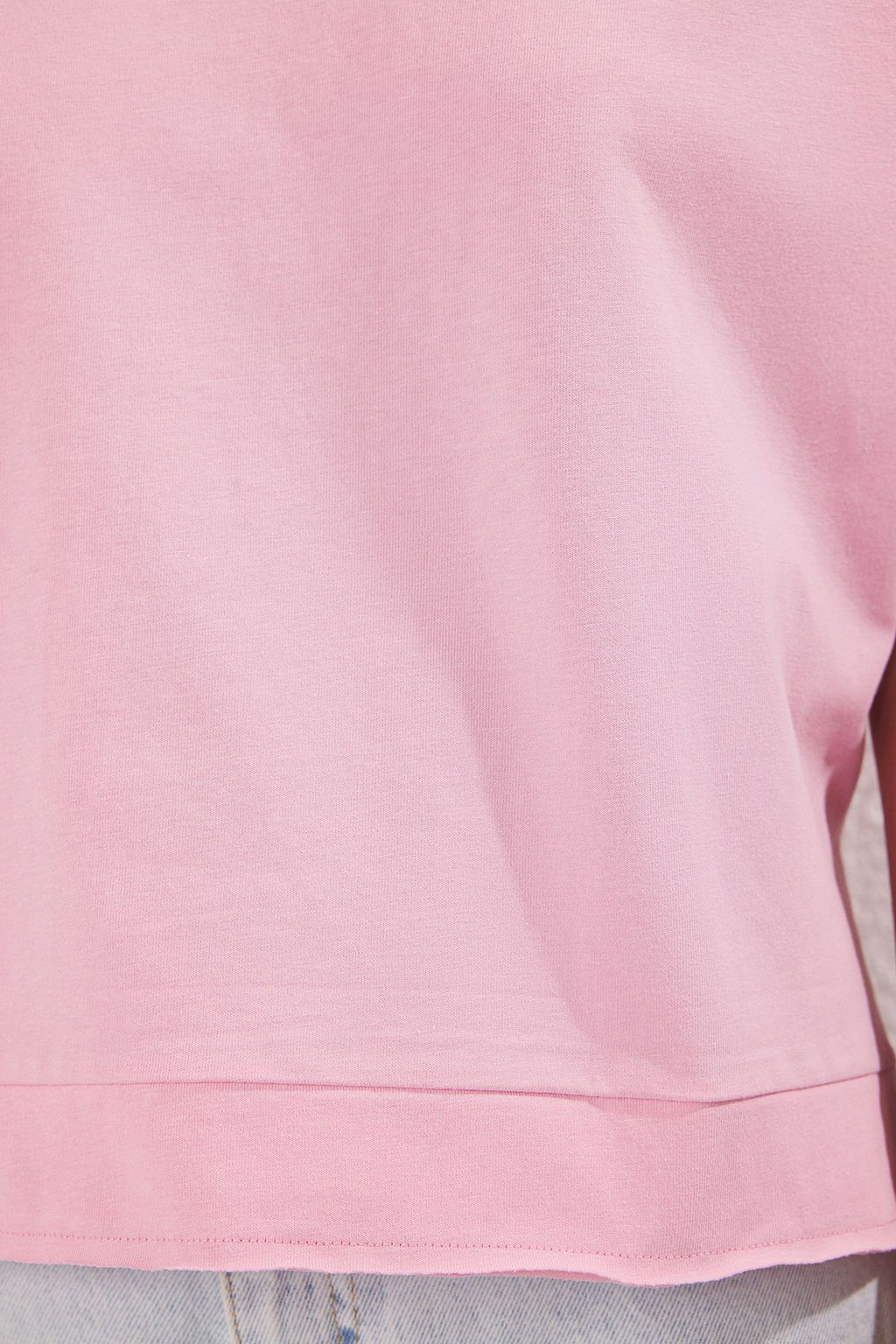 TRENDYOLMILLA Indigo %100 Pamuk Kesik ve Y?rtmac Detayl? Oversize/Rahat Kesim Orme T-Shirt TWOSS24TS00027 фото 3