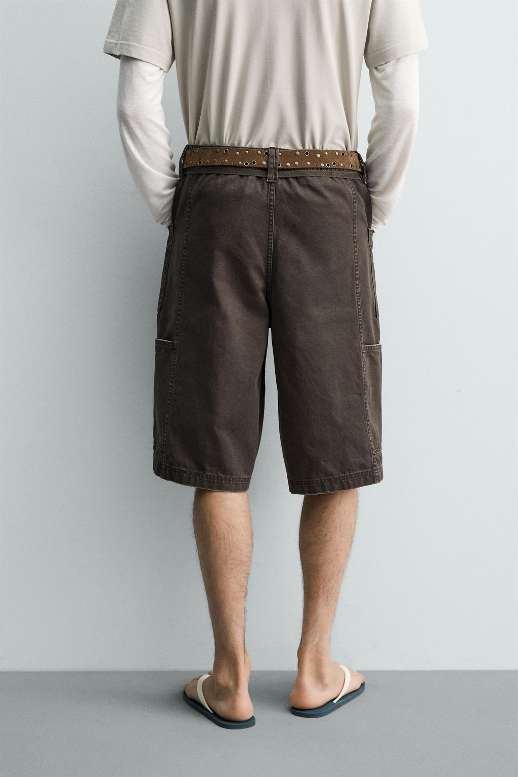 BERMUDA BAGGY FIT CINTUR?N / Marr?n