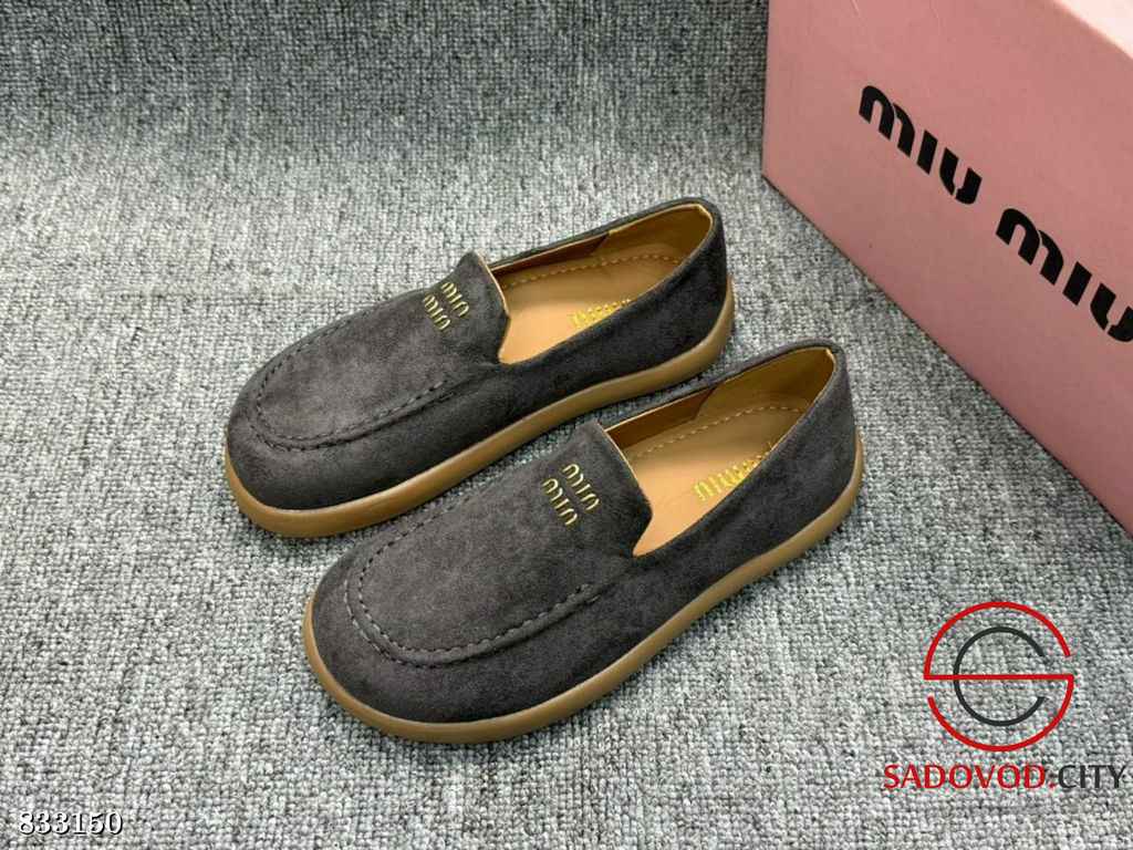 Лоферы женские весенние