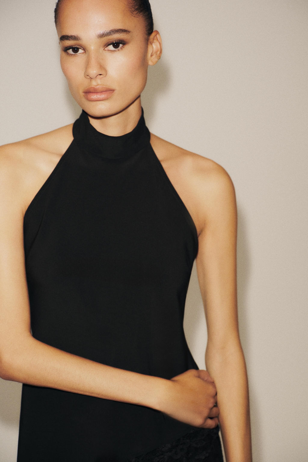 HALTER CAMISOLE TOP