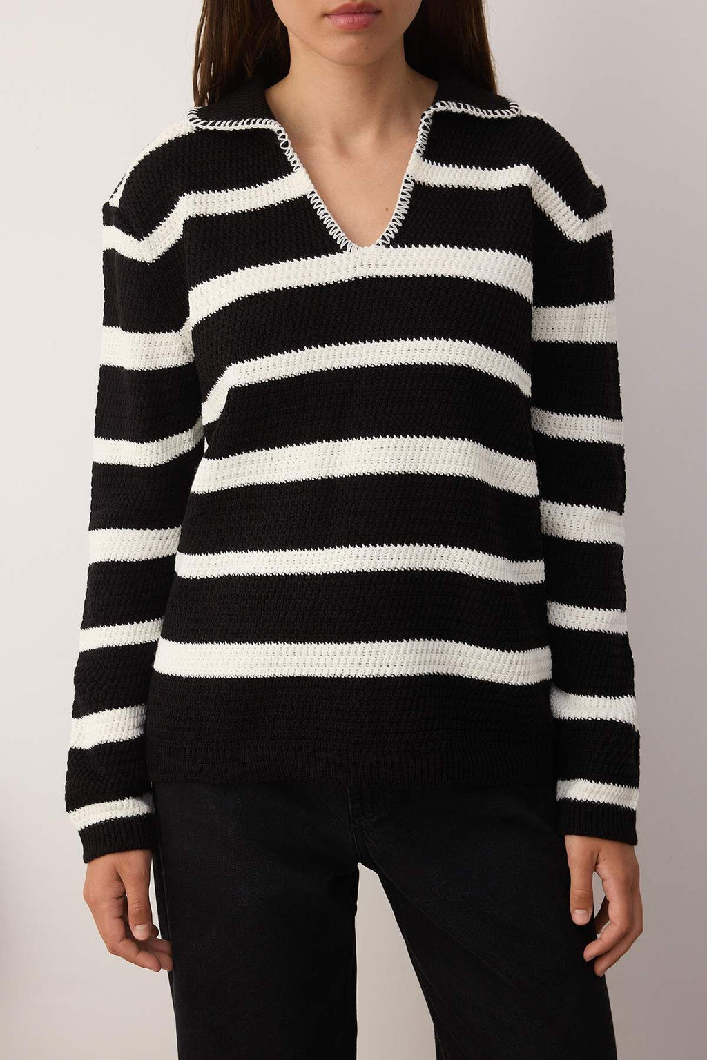 Siyah Pamuk Kar?s?ml? Genis Kal?p Triko Kazak TWOAW26KZ00014 - Trendyolmilla фото 3