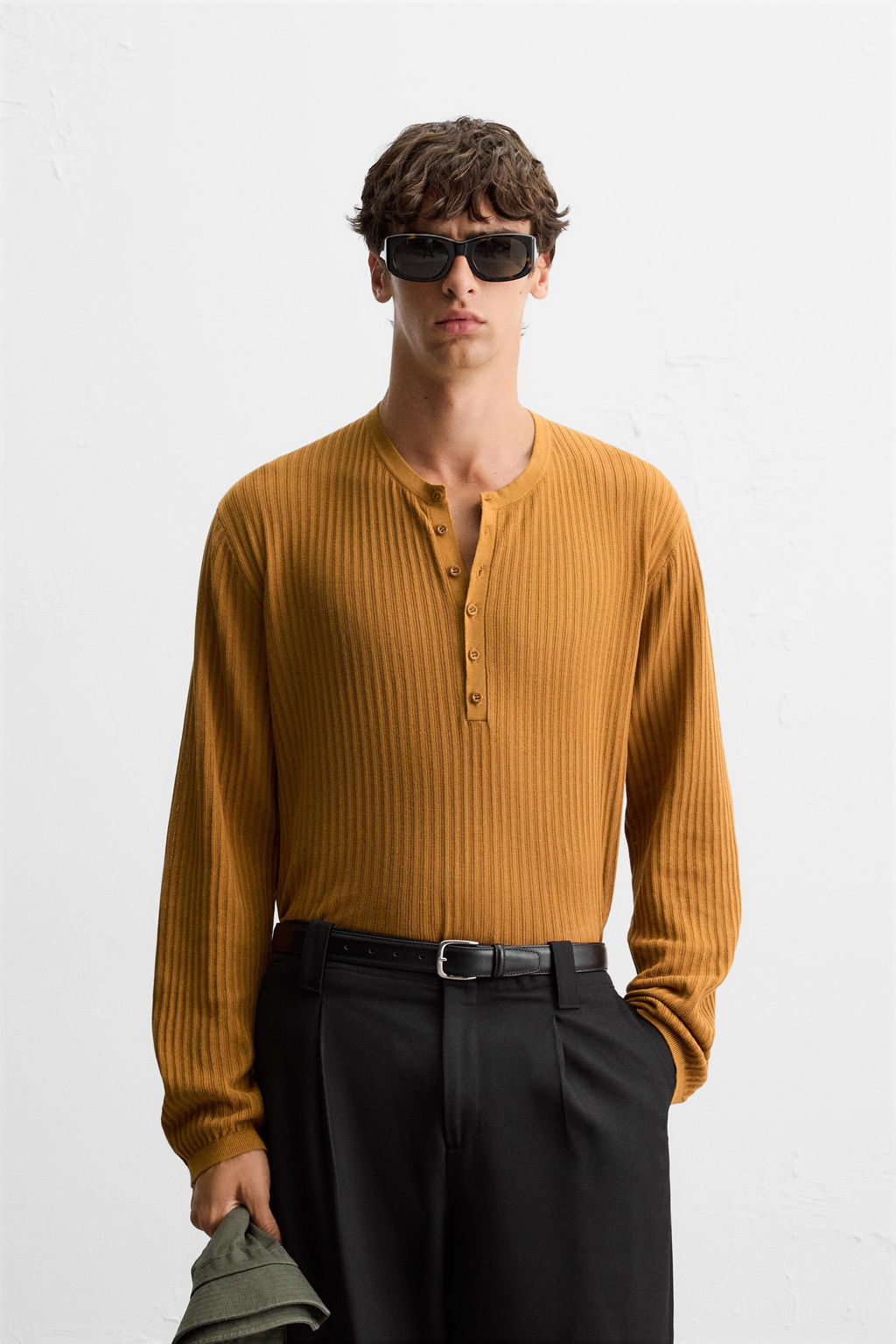 BUTTON-NECK KNIT T-SHIRT - Zara фото 2