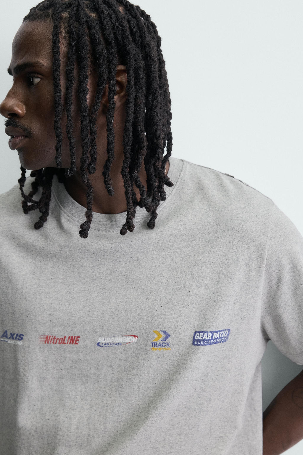 CAMISETA LAVADA GR?FICOS / Gris vigor? - Zara фото 6