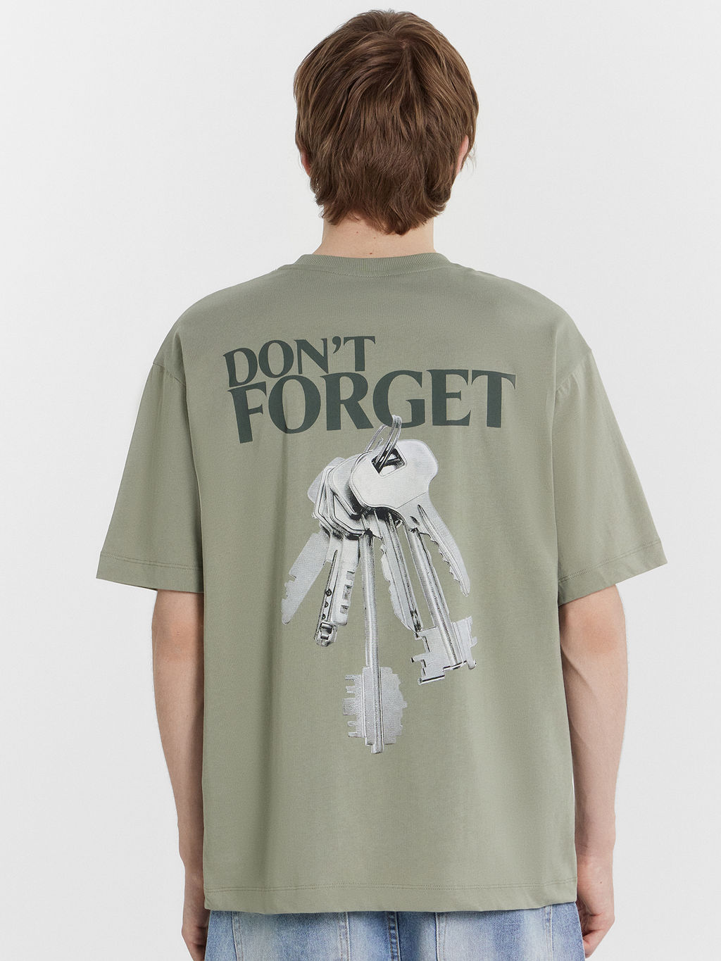 Футболка мужская серая с принтом и надписью "dont forget"