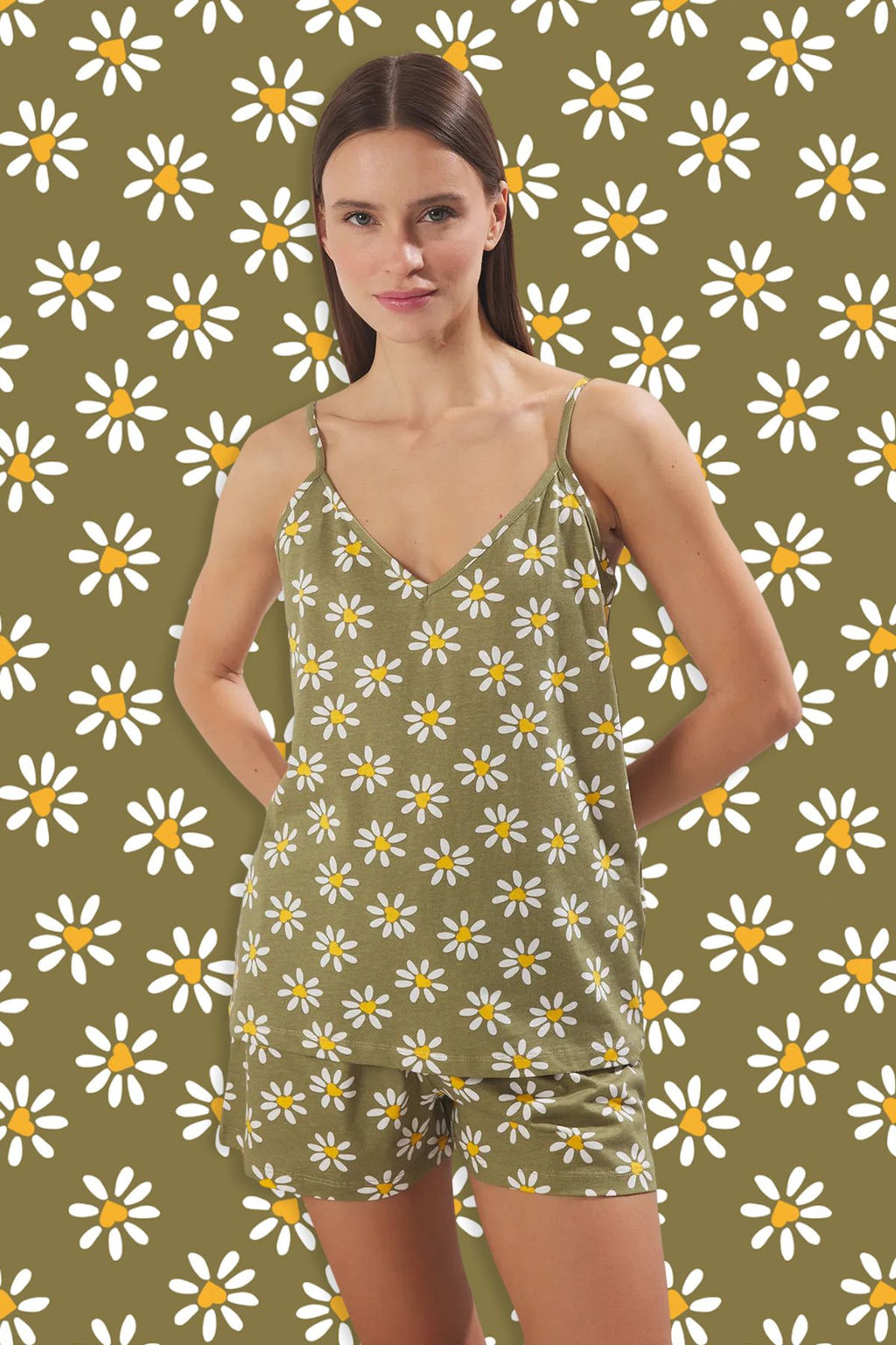 Trendyolmilla Mint-Cok Renkli %100 Pamuklu Cicekli Kalpli Sortlu Orme Pijama Tak?m? THMSS25PT00121