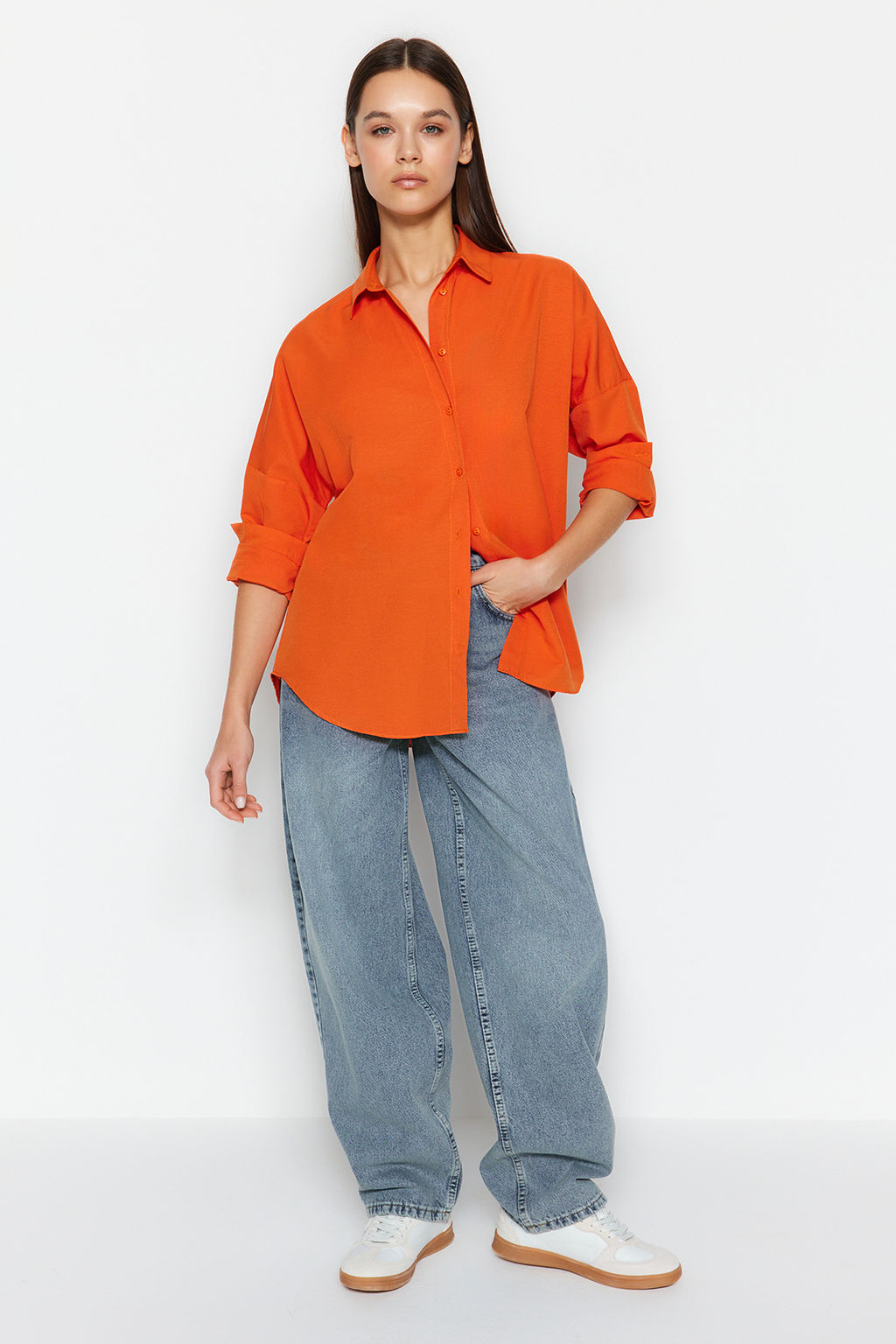 Turuncu Pamuklu Oversize Genis Kal?p Dokuma Gomlek TWOSS22GO0669
