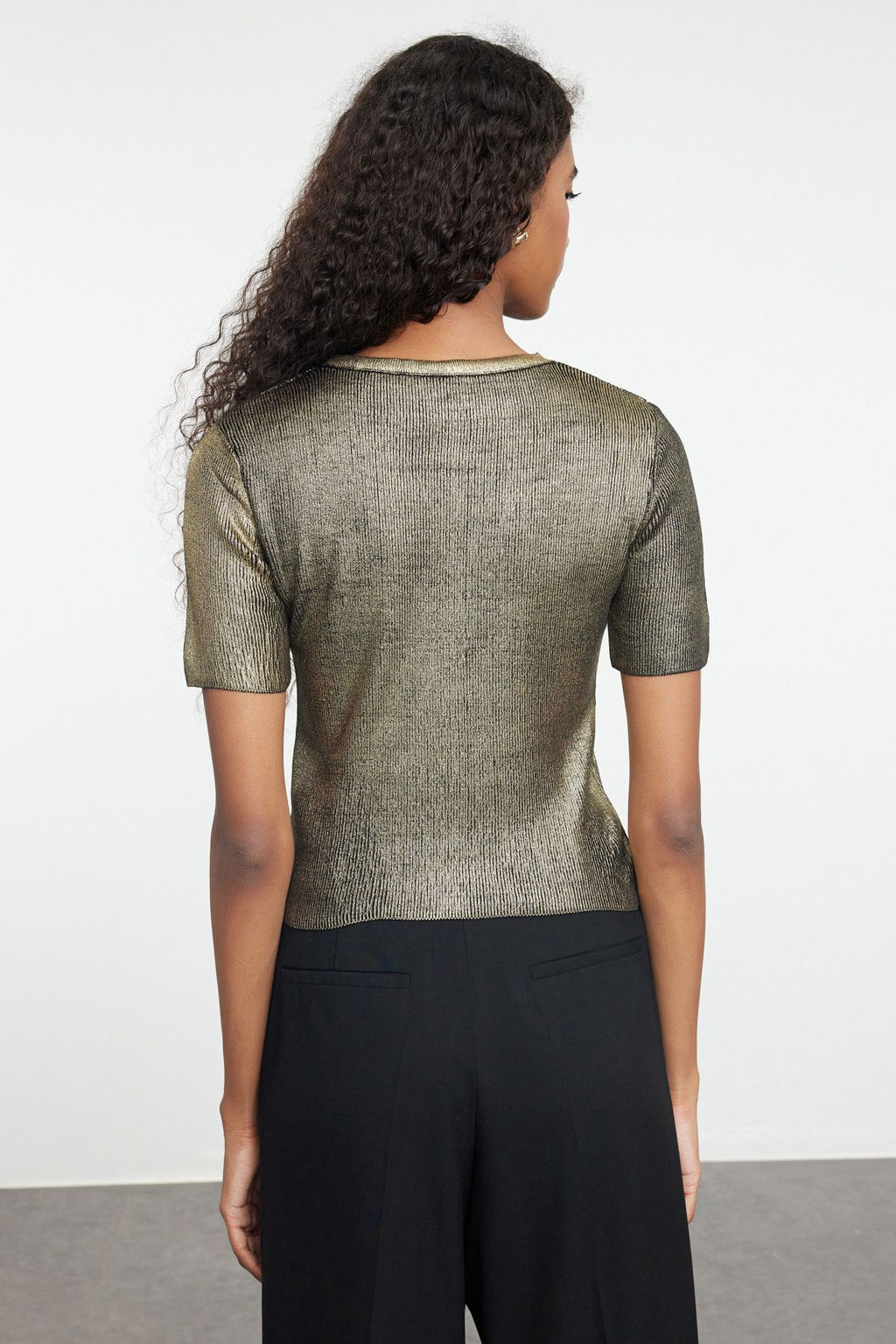 Alt?n Crop Varak Bisiklet YakaTriko Kazak TWOAW25KZ00267 - Trendyolmilla фото 5