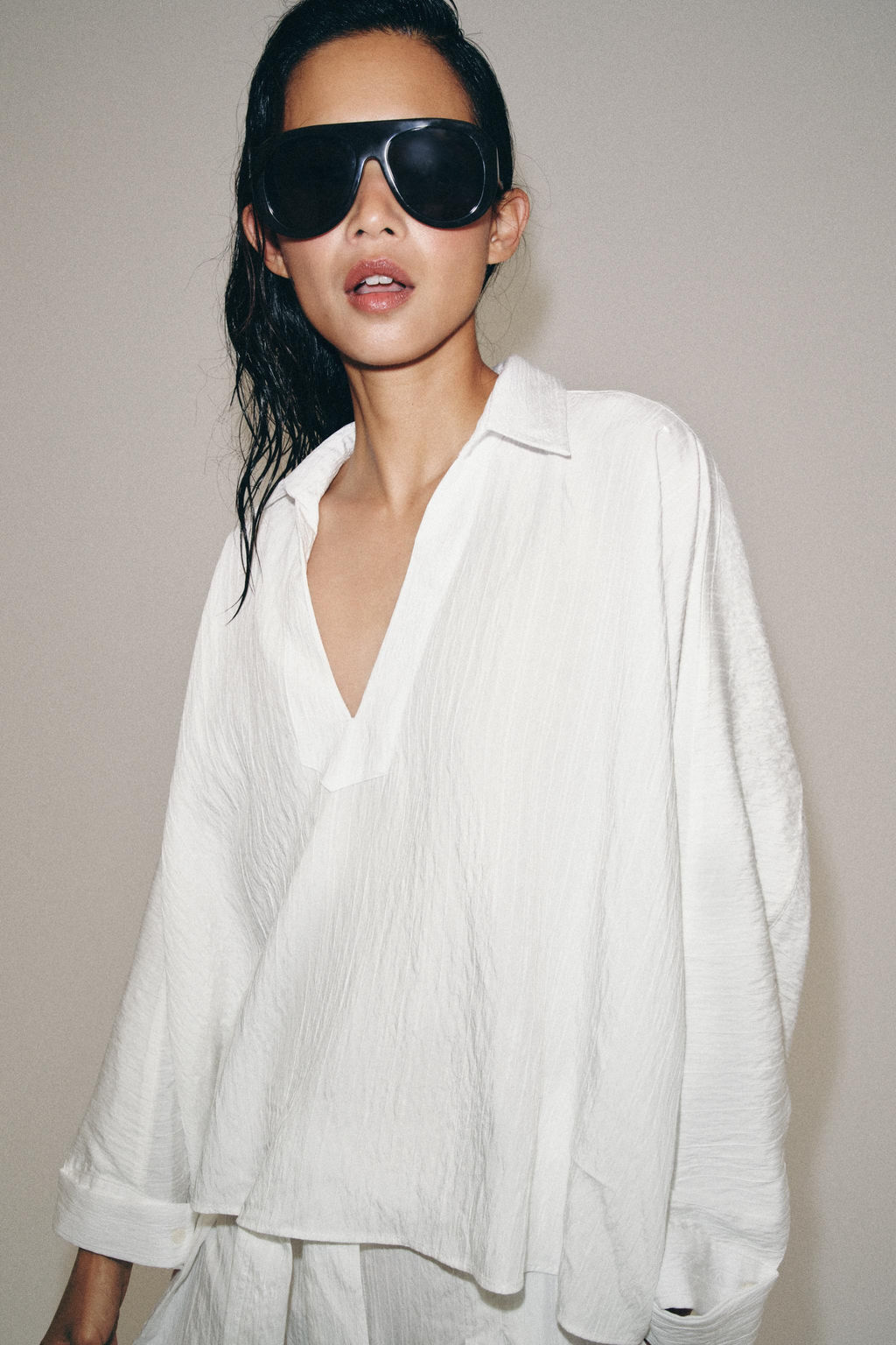 CAMISA OVERSIZE ESTRUCTURA ZW COLLECTION / Blanco roto - Zara фото 2