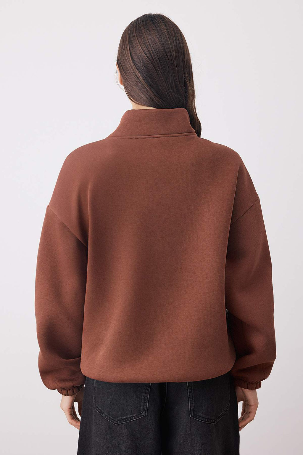 Kahverengi Dokuma Garni Detayl? Cepli Kal?n Ici Polarl? Orme Sweatshirt TWOAW26SW00056 - Trendyolmilla фото 4
