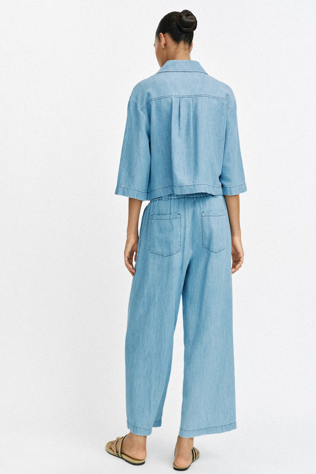 BLUSA FLUIDA ESCOTE PICO / Azul - Zara фото 3