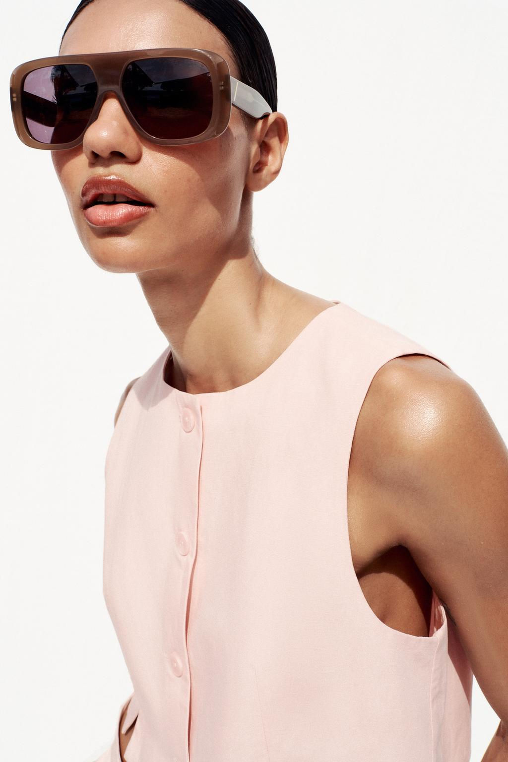 SHORT WAISTCOAT WITH VENTS - Zara фото 3