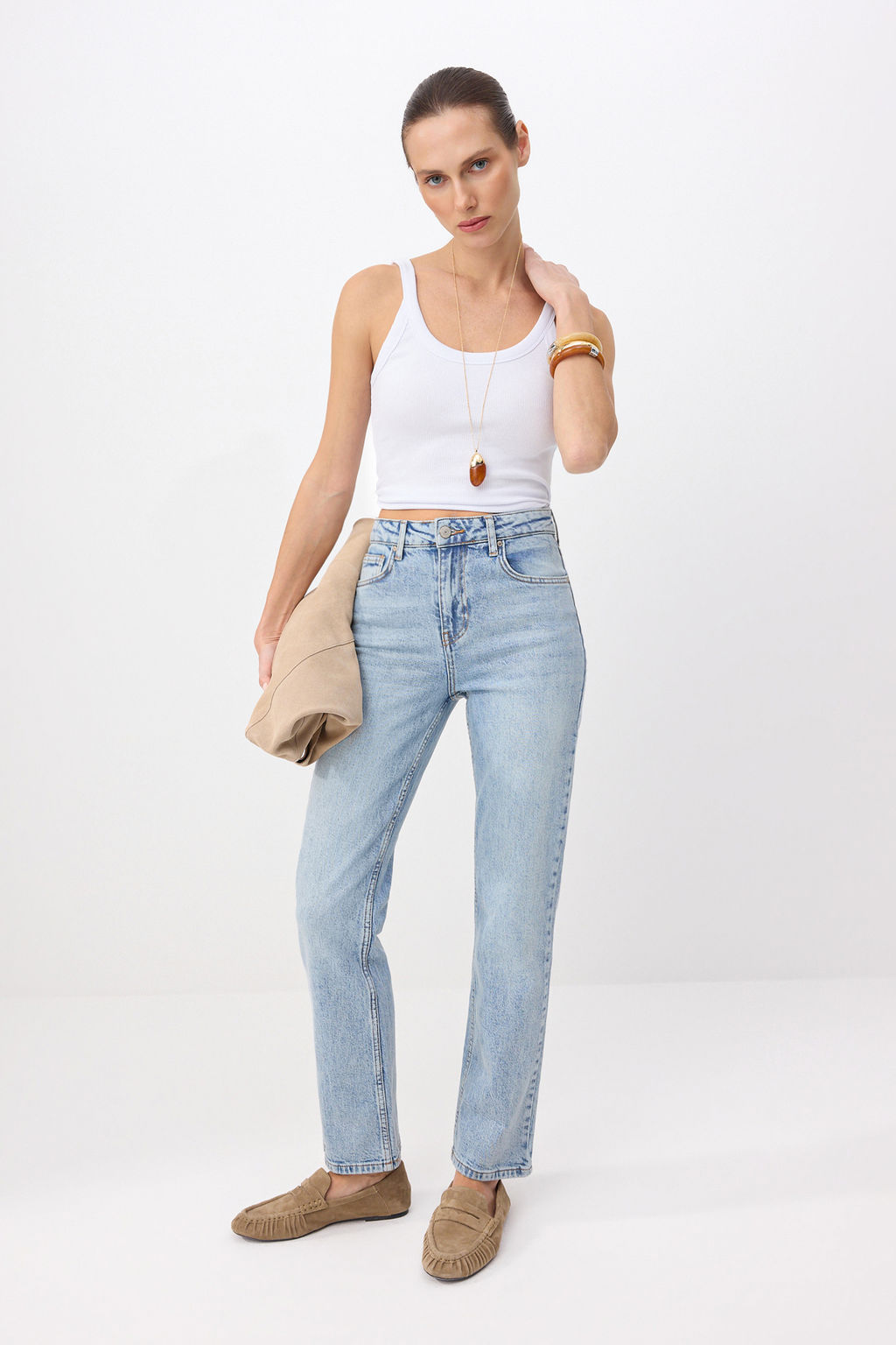 Koyu Mavi Yuksek Bel Az Esnek Mom Jeans TWOSS26JE00113 - Trendyolmilla фото 15