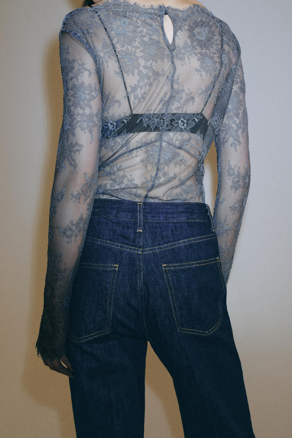TOP ENCAJE ZW COLLECTION / Gris - Zara фото 3