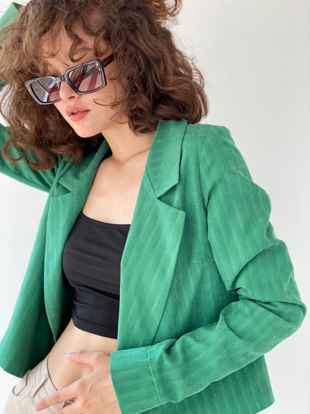 6793 Жакет укороченный двубортный в зелёном цвете - Martichelli фото 21