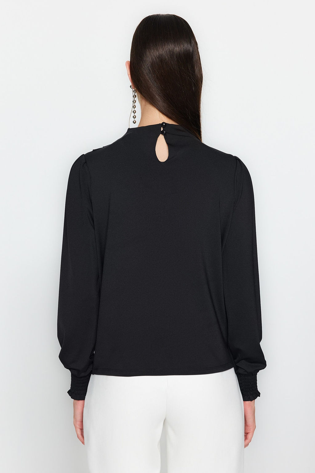 Siyah Dik Yaka Regular Fit Gipe Detayl? Esnek Orme Bluz TWOAW24BZ00022