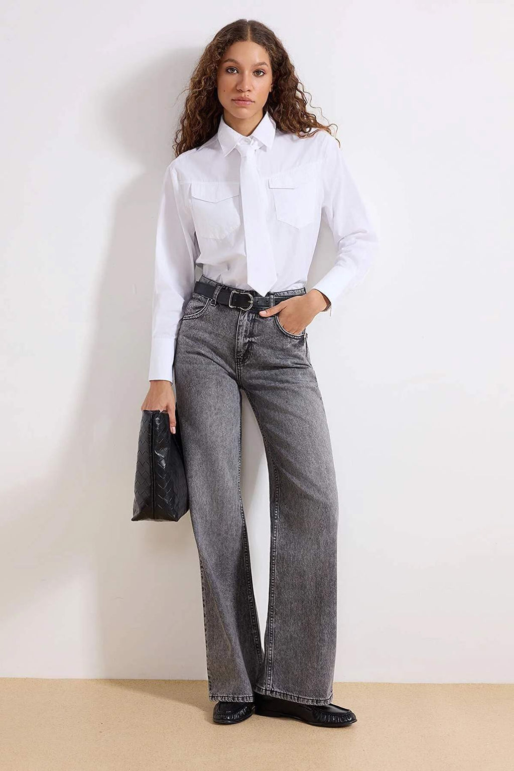 TRENDYOLMILLA Gri More Sustainable Soluk Efekt Vintage Yuksek Bel Wide Leg Jeans TWOSS24JE00018  фото 9