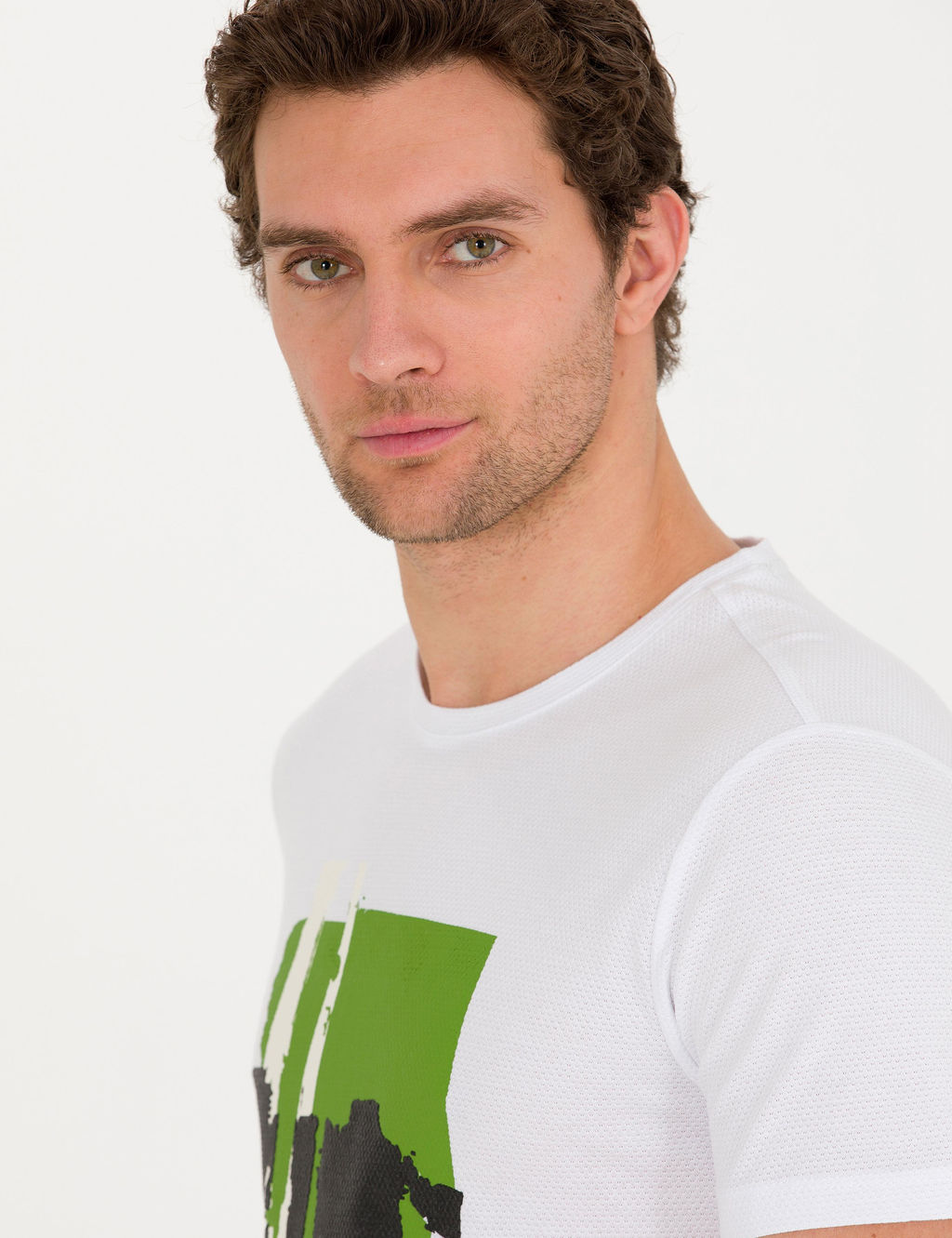 Beyaz Bisiklet Yaka Slim Fit T-Shirt