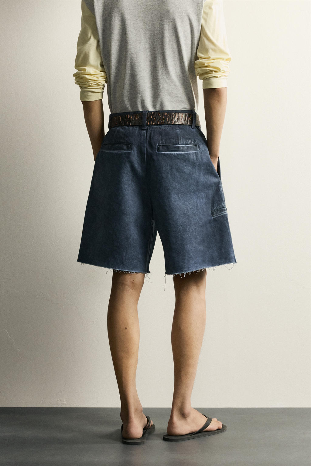 BERMUDA RELAXED FIT LAVADO IRREGULAR / Azul - Zara фото 3
