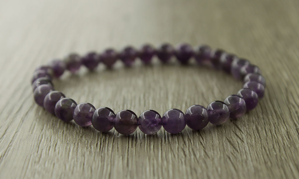 Аметист темный 6мм, браслет "Классика" длина 18см