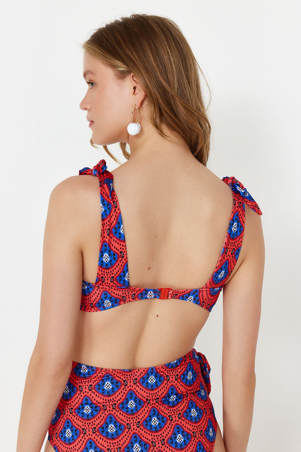 TRENDYOLMILLA Etnik Desenli Bralet Dugumlu Bikini Ustu TBESS24BU00155  фото 21