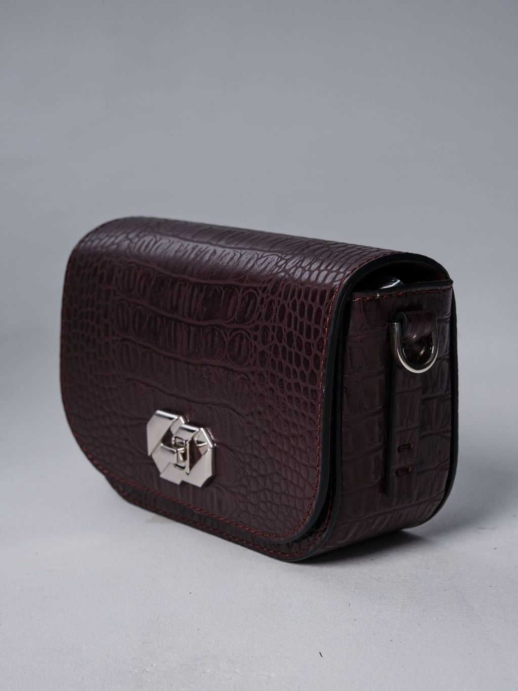 Сумка кожаная кросс-боди Deboro 30879 пурпурный