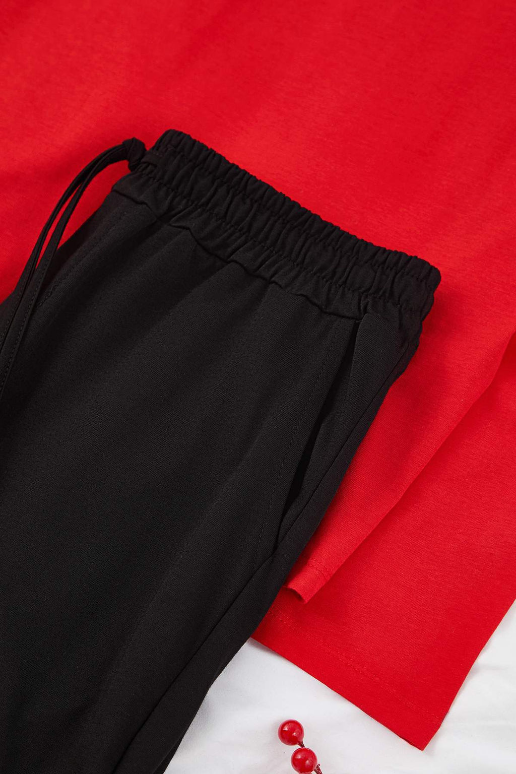 K?rm?z? Regular Y?lbas? Temal? Orme Pijama Tak?m? TMNAW26PT00028 - Trendyolmilla фото 2