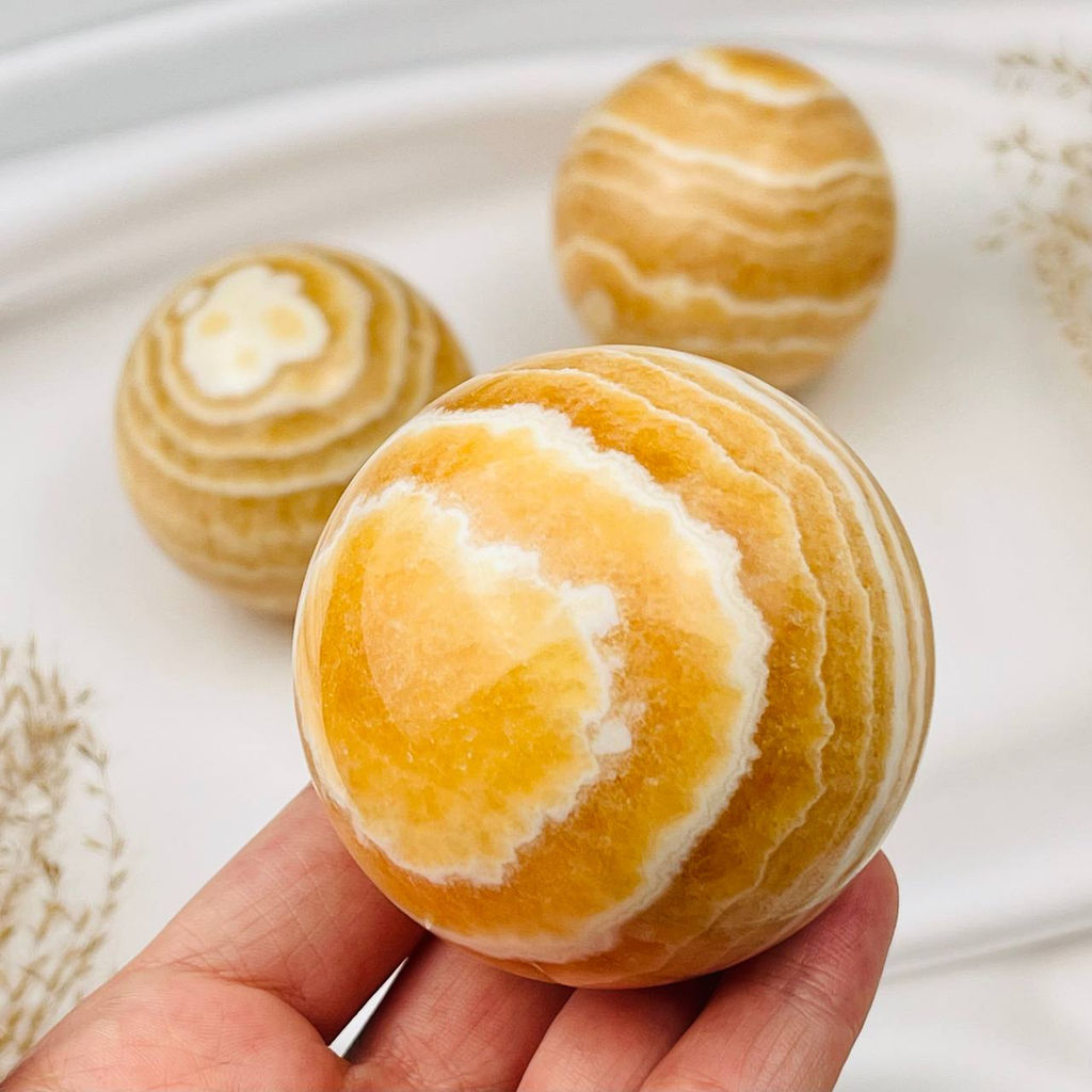 Шар из Кальцита