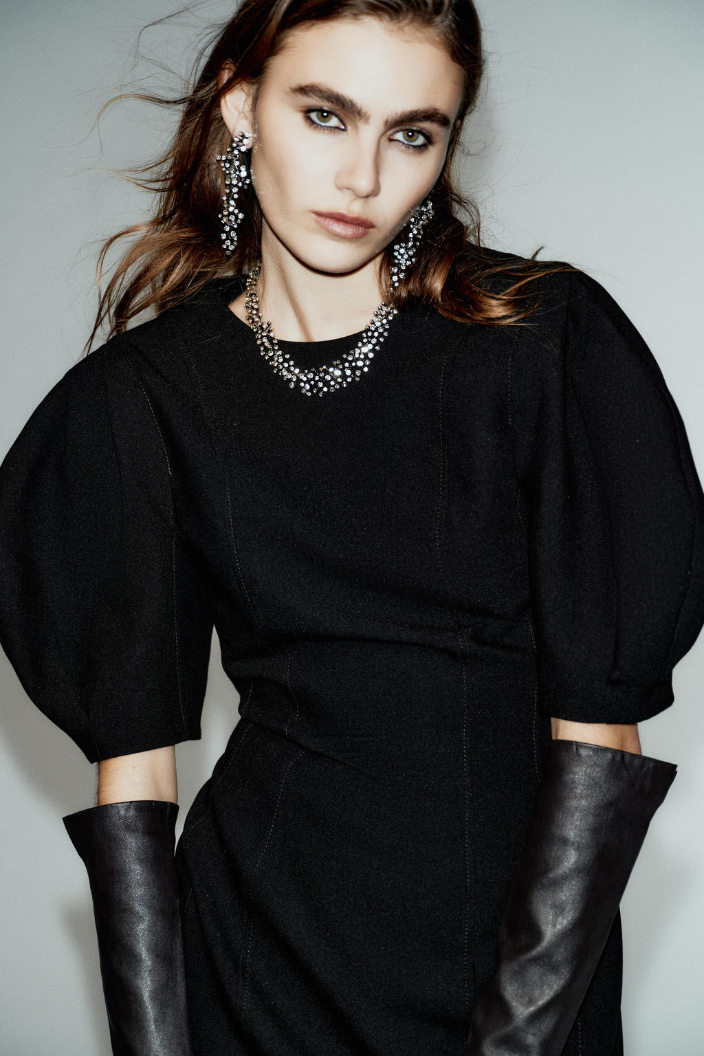 SHORT DRESS WITH GLOBE SLEEVES