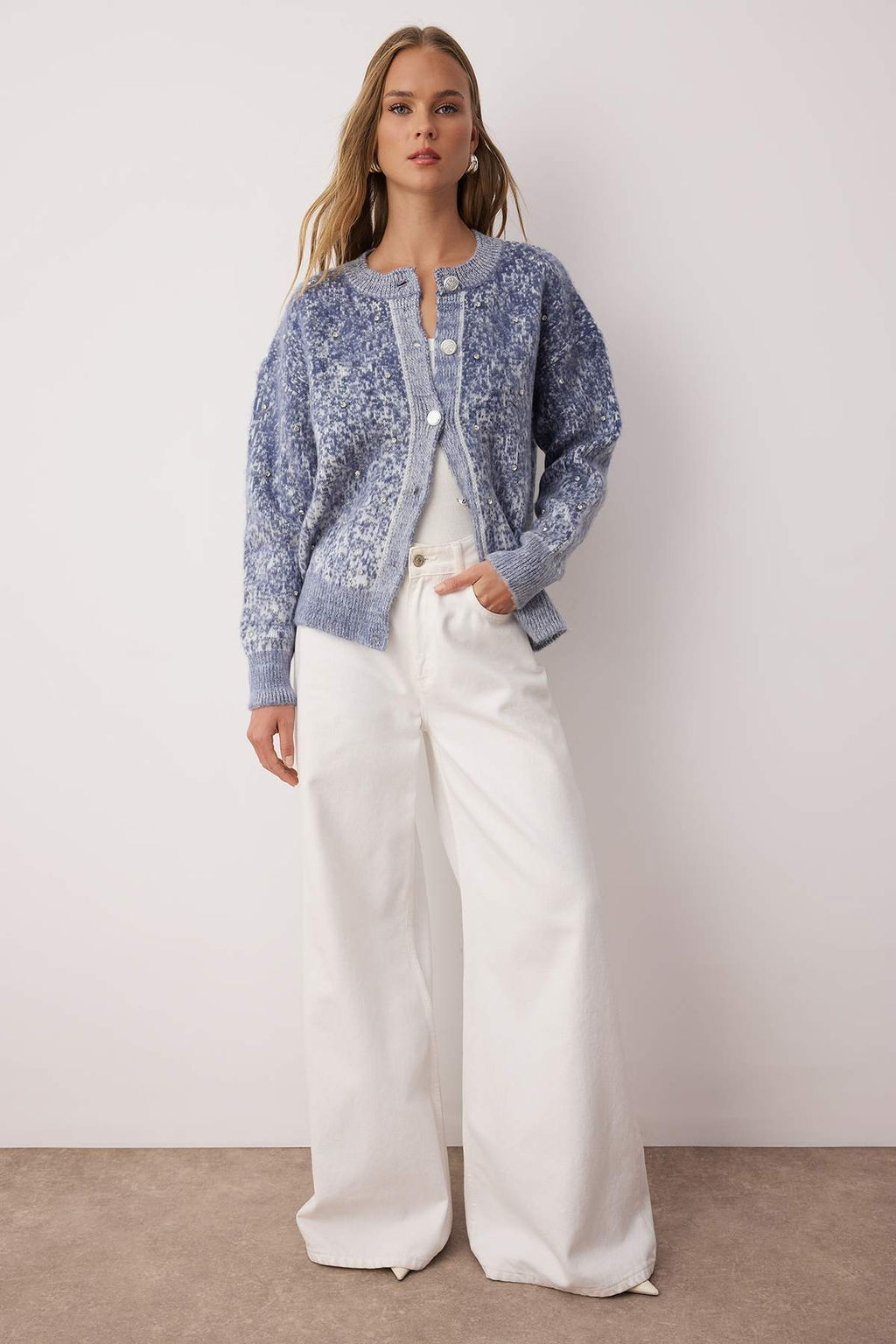 TRENDYOLMILLA Antrasit Yumusak Dokulu Desenli Ceket Gorunumlu Triko H?rka TWOAW25HI00185 фото 9