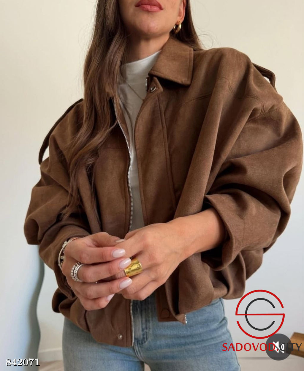 Бомбер женский весенний