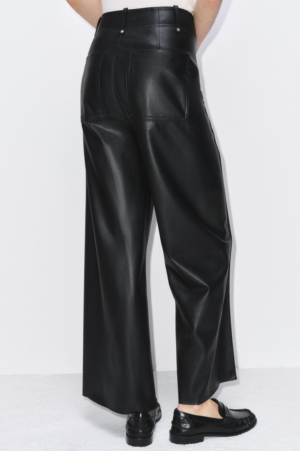 ZW COLLECTION TAILORED WIDE-LEG LEATHER-EFFECT TROUSERS - Zara фото 17